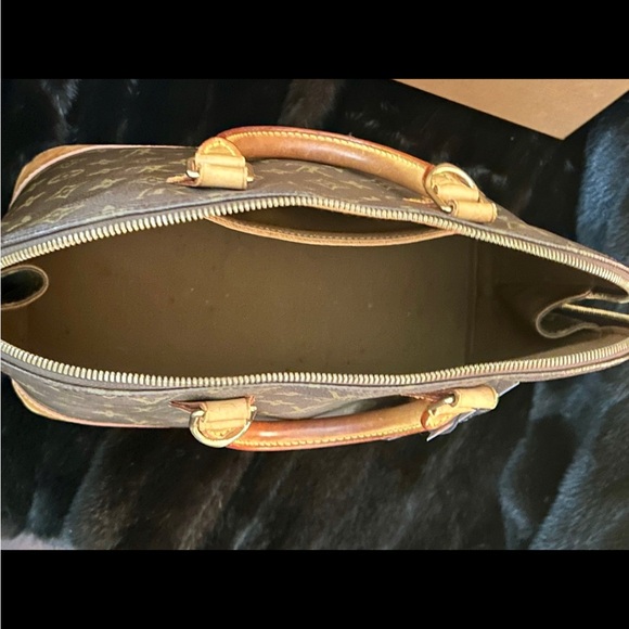 LOUIS VUITTON 
Pre-Loved Alma PM💕 - Picture 11 of 11